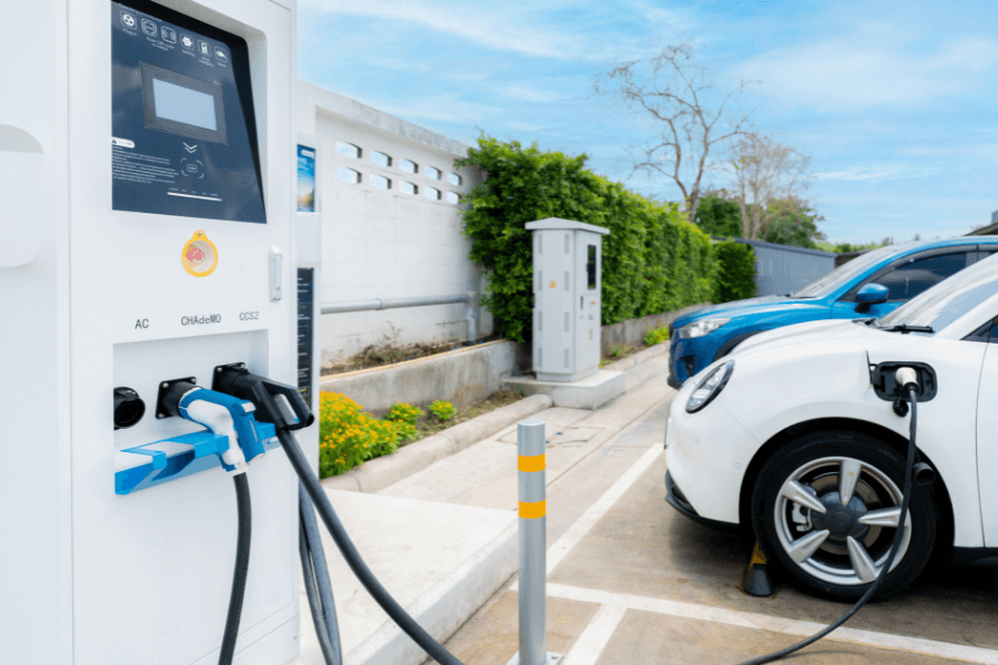 A ascensão dos veículos elétricos e híbridos no Brasil em 2025